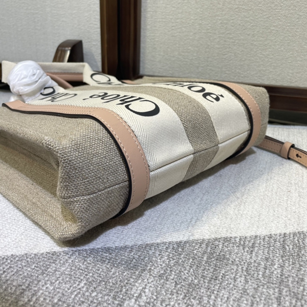 スーパーコピーブランドバッグ側面デザイン